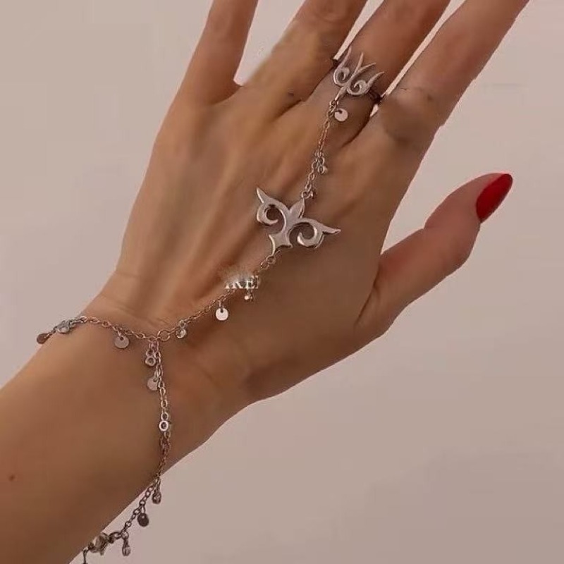 Y2K Ethnic Fashion - Kazakh ethnic style fashion fringed ring