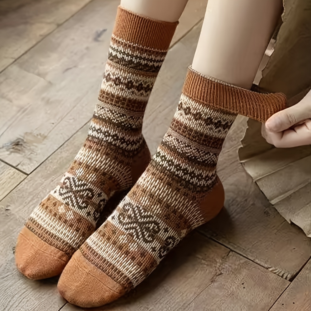 Retro 7-Color Mid-Calf Socks f – обзор и цена Winter Ethnic Fashion For Women