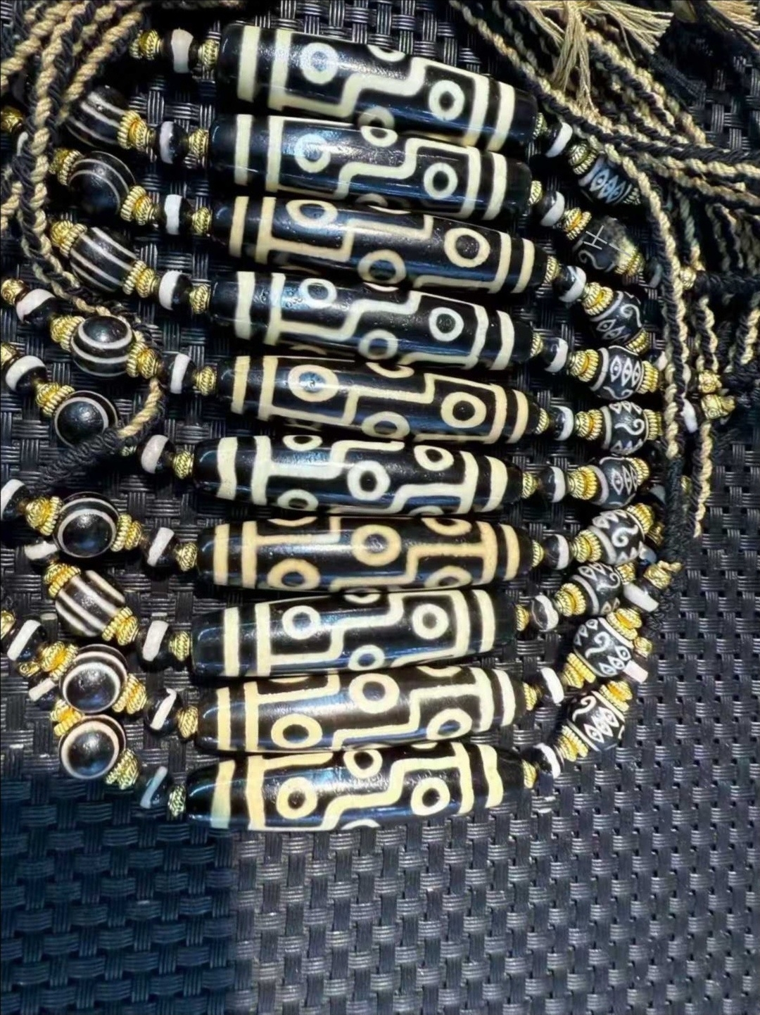 10pcs/lot 9 Eyes with invisibl – обзор и цена Ethnic Fashion Design