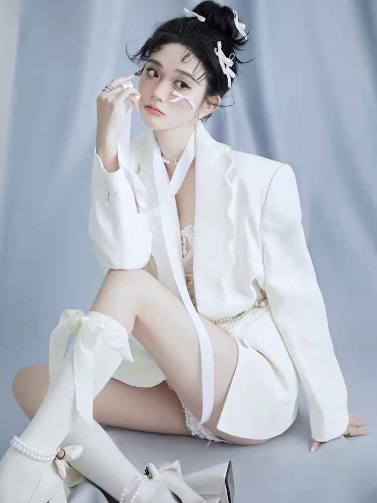 Studio Photography Suit White  – обзор и цена Ethnic Clothing & Online Fashion Store Khaadi Us