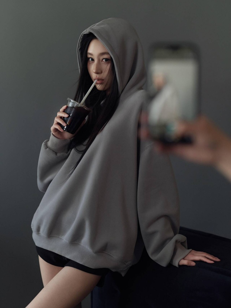 Gray Mood Portrait Theme Photo – обзор и цена Ethnic Clothing & Online Fashion Store Khaadi Us