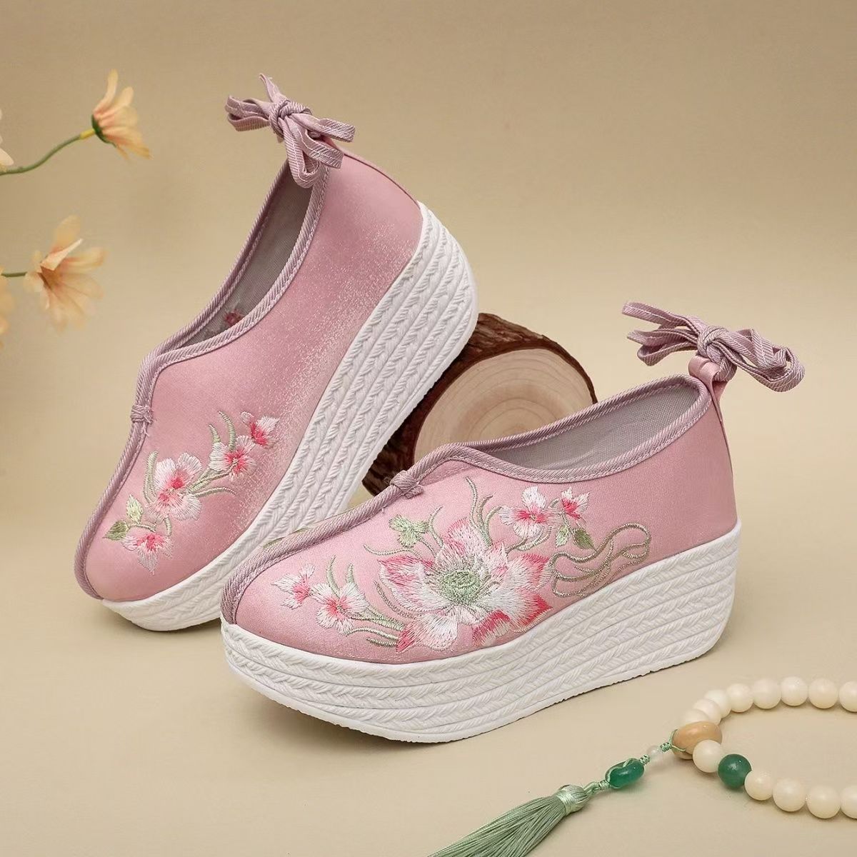 Woman Ethnic Style Wedges Embr – обзор и цена Ethnic Fabric