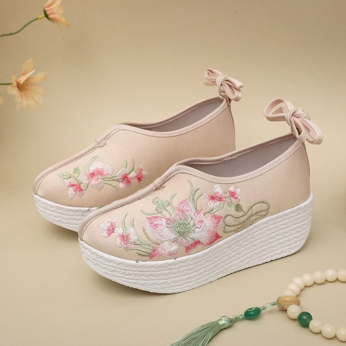 Woman Ethnic Style Wedges Embr – обзор и цена Ethnic Fabric