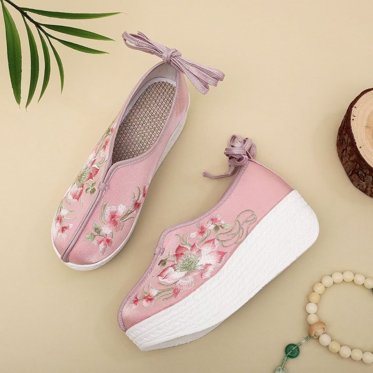 Woman Ethnic Style Wedges Embr – обзор и цена Ethnic Fabric